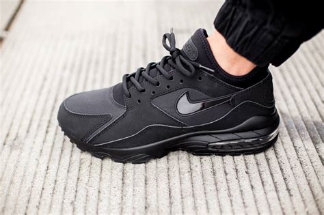 nike air max triple black.